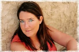 CUSTOM CREATIONS PHOTOGRAPHY