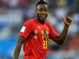 Jul 02, 2021 · hier findet ihr alle infos wie kader, rückennummern, spielplan, ergebnisse oder highlights zu belgien bei der em 2021. Fc Valencia Leiht Belgier Batshuayi Vom Fc Chelsea Aus Fussball