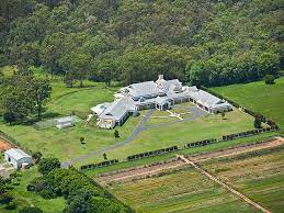 Rochedale is a very shiny suburb, neat and clean, a very pleasant place to live. 600 Rochedale Road Rochedale Qld 4123 Property Details