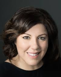 Amanda Bayard's Instagram, Twitter & Facebook