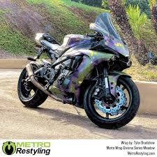 Black And Gold Motorcycle Wrap Meadow Camouflage Vinyl Wrap Metro Diverse Metro Restyling In 2020 Vinyl Wrap Camouflage Camo Wraps
