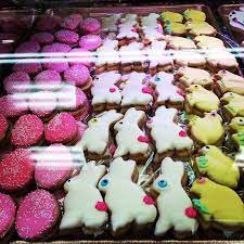 Yummy Delicious Cookies Cookieparadise Loveit Easter Follow Dortonibakery Chocolate Filled Bakery Cookies Sugar Cookie