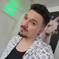 The original Voldemort design was abandoned for being deemed too terrifying  and likely to traumatize young audiences. 😳 #voldemort #moviefact  #harrypotter #ralphfiennes