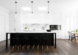 Selbstklebende folien oder spritzschutz aus glas. Modern Kitchen Backsplash Ideas For Cooking With Style