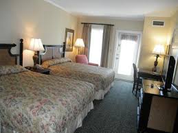 Meeting and event facilities are available at the inn and it is a popular location for reception celebrations, anniversaries and graduation parties. Double Queen Room Picture Of Lighthouse Inn At Aransas Bay Rockport Tripadvisor