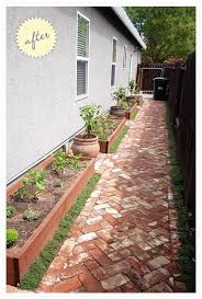 20 The Best Diy Old Brick Projects For Backyard Side Yard Landscaping Patio Garden Backyard Landscaping