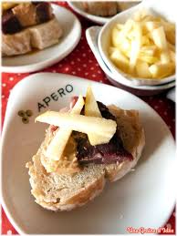 Amuse Bouche Magret De Canard Foie Gras Pommes Buffet Alimentaire Foie Gras Alimentation