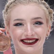 ISU World Figure Skating Championships 2025: Amber Glenn roars back in free  skate, climbing to fifth-place finish