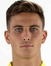 Jugador del @villarrealcf internacional con @sefutbol @adidas_es. Pau Torres Spielerprofil 20 21 Transfermarkt