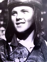 Motorradrennfahrerinnen