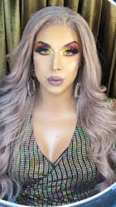 Sunset FIRE 🔥 👑 Andrés Lugo Salazar Peluca NiA wigs by Nicole Anaya Base,  Pestañas y gloss BraVa cosméticos Pigmentos an como concealer Elsalí  Brochas MIZZ