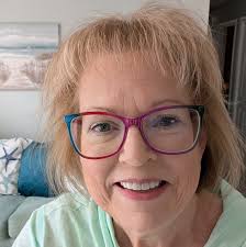 Who does everyone recommend for tree removal in the Pines?