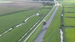 2021 » 17th benelux tour (2.uwt) 2021 » stage 7 (final) » namur › geraardsbergen (181.8km). Eyr5soypigqvrm