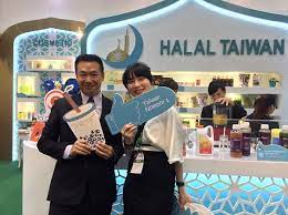 According to this twitter enquiry, the alley is said to use natural all ingredients like brown sugar, fruits, tea and others, although it does not have a halal certificate (yet). Taiwan Company To Enter Malaysian Market With Halal Bubble Milk Tea Taiwan News 2017 11 20 12 45 00