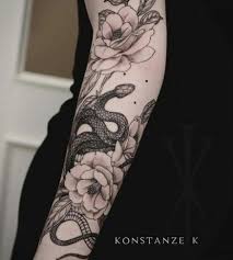 Cool tattoos tattoo drawings shoulder tattoos piercing tattoo snake tattoo design animal tattoos inspirational tattoos flower tattoo designs floral. 39 Ideas Tattoo Arm Snake Flower For 2019 Trendy Tattoos Tattoos Tattoo Styles