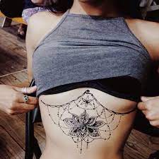 Hình xăm trên ngực cho nữ đơn giản. Hinh XÄƒm Ngá»±c Ná»¯ Ä'áº¹p Nháº¥t Tattoo Ngá»±c Ná»¯ Cute Ä'á»™c Láº¡