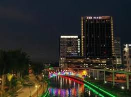 Meredakan mata merah tidak cukup dengan melakukan perawatan dari luar saja. 10 Hotel Terbaik Dekat Dengan Bangunan Stadthuys Di Melaka Malaysia