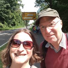 🌿 Für Brühls Klima: Ententeich erhalten! 💧🌳, Wir haben am Spaziergang  des Klimabündnisses Brühl teilgenommen und uns das Gebiet rund um den  Ententeich angesehen