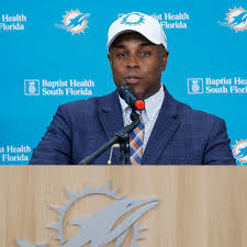 4 free agent guards the Miami Dolphins should consider to replace Robert Hunt