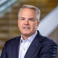 Nicole Roark's Instagram, Twitter & Facebook