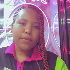 Who e easy for go think sey others no dey hardworking. The economy is a  mess, you're trying , we are all trying.