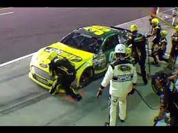 A disaster on pit road for @keselowski and the no. Carl Edwards Runs Over Pit Crew Member S Foot Coke Zero 400 Daytona Youtube