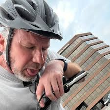 Steve Hardwick (@realSEHardwick)