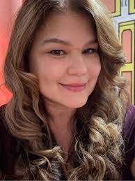 Iris Rush's Instagram, Twitter & Facebook