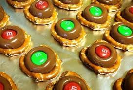 Recette Facile Un Bretzel Un Carre De Chocolat Et Un M Ms Recettes Sucrees Recette Delicieux Desserts