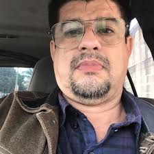 Este jueves el presidente Irineo Molina Espinoza, le tomó protesta de ley a  Alejandro Vega Rosas como Director de Gobernación. El edil afirmó que  Alejandro es una persona honrada y honorable, comprometida