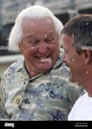 SECOND OF TWELVE PHOTOS BY AP PHOTOGRAPHER STEVE HELBER ** Bill Sawyer,  left, talks with General Manager Clarke Sawyer
