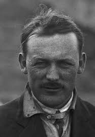 File:1914 Tacoma Speedway Forrest Smithson Marvin D Boland Collection  SPEEDWAY009 (cropped).jpg