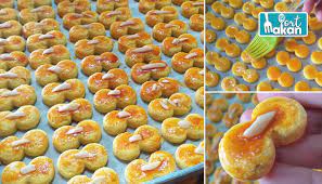 Badam pulak saya guna badam yang nipis tu sebab kebetulan tu je yang ada. Resepi Biskut Kacang Almond Rangup Dan Sedap Buat Hidangan Kuih Raya Confirm Tak Cukup Sebalang Port Makan