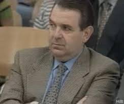 El ex Presidente de Navarra Gabriel Urralburu (PSOE) y su consejero Antonio  Aragón condenados por corrupción