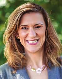 Lorena Ball's Instagram, Twitter & Facebook