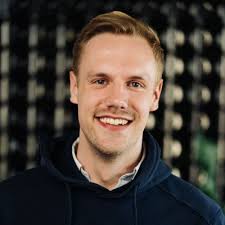 Grand ohne vier: Wie Kartenspiele helfen können Wahrscheinlichkeiten  intuitiv zu erfassen In der Zeit von Videospielen und Social Media geraten  klassische Spiele oft leider in den Hintergrund. Wobei…