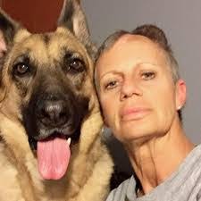 Shari Dale's Instagram, Twitter & Facebook