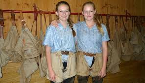 Als ich 2008 meine eigene hochzeit geplant habe, gab es zu dieser zeit nicht wirklich schöne hochzeitsartikel. Frauenschwingen Schwingerkonigin Sonia Kalin Motiviert Junge Madchen