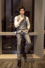 Noo phước thịnh theo đuổi phong cách ăn mặc chuẩn soái ca và những kiểu tóc đẹp dẫn đầu xu hướng. Noo PhÆ°á»c Thá»nh Xac Nháº­n Tá»«ng Ráº¡n Ná»©t Vá»i Ä'ong Nhi