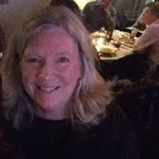 Didn't think I could laugh and cry as much than watching After life, then I  discovered Derek, Ricky Gervais and the cast, pure genius x