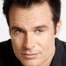 Scott Muldoon's Instagram, Twitter & Facebook