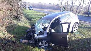 Photos des monuments et histoires de chacun de ces sites. Loir Et Cher Un Conducteur Tue Dans Une Collision A Fresnes