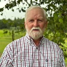 Dwayne Branch, real estate agent at National Land Realty