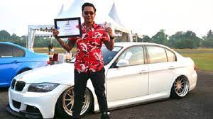 Gofar hilman adalah seorang anak punk yang sukses. Intip Yuk Koleksi Mobil Vloger Otomotif Gofar Hilman Si Rahayu Paling Disayang Gridoto Com