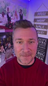 Jamie Reeves Singing Waiters