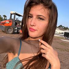 Roselie Arritola - YouTube