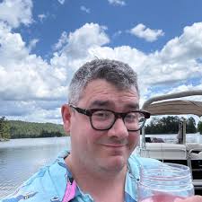 Interest in toy and comic shop in Espanola?