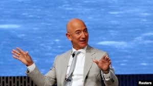 Bezos is the founder and executive chairman of amazon. Bezos Mozhe Stati Pershim Triljonerom U Sviti Yaksho Jogo Statki Zrostatimut Tak Samo Shvidko Yak I Poperedni 5 Rokiv