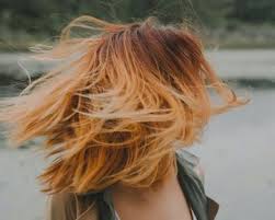 Wir haben die wichtigsten tipps für blondiertes haar blondierte haare sind extrem anfällig für spliss und frizz. Blond Auffrischen Tipps Fur Blonde Haare Bellaffair At