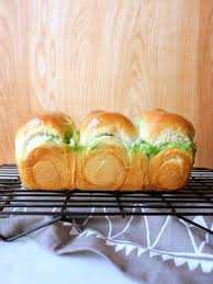 Best of all, the method is very natural, no chemicals needed. Pandan Coconut Hokkaido Milk Bread Bow Tie Baking